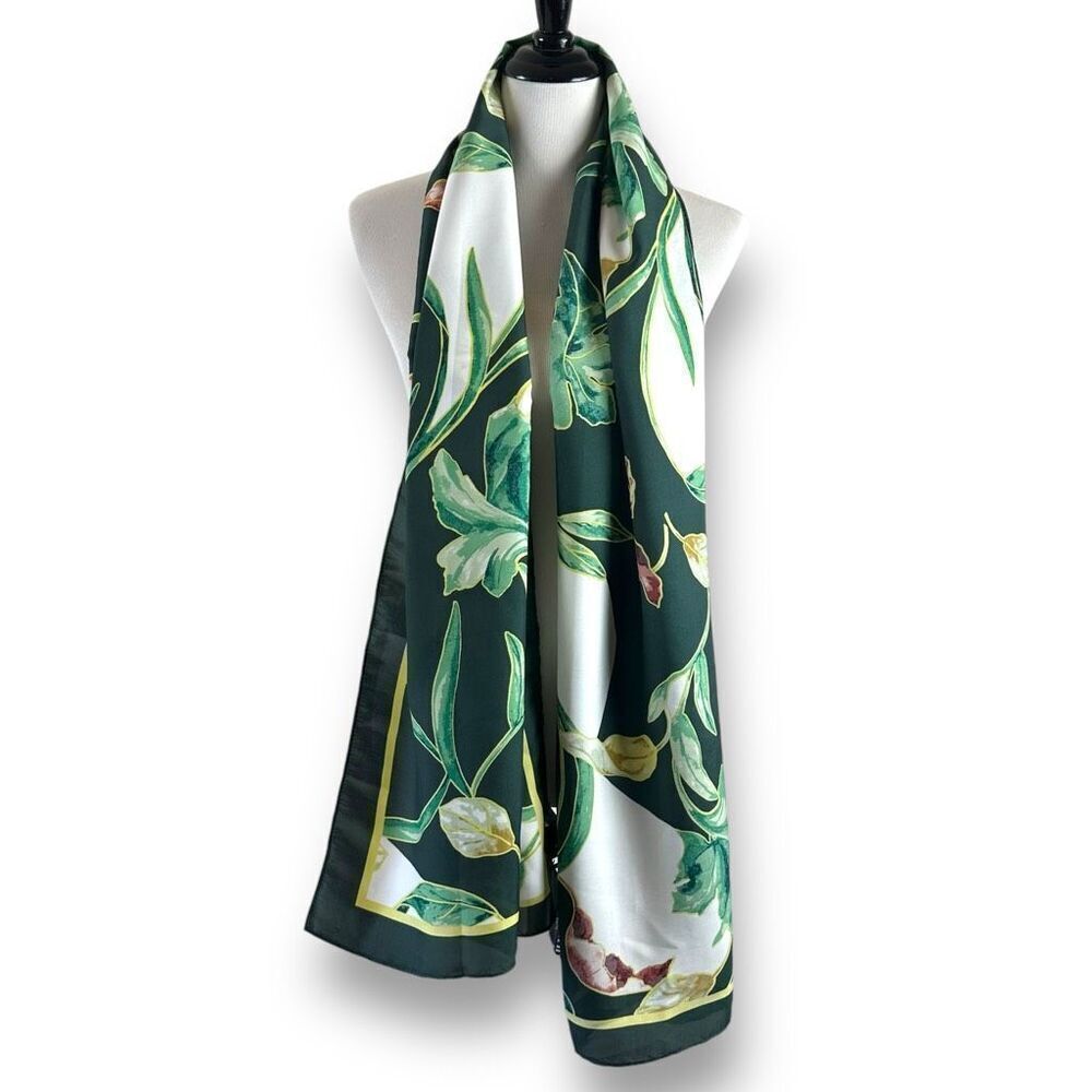 White House Black Market Women's Autum Leaves Oblong Scarf Green Coastal Grandma